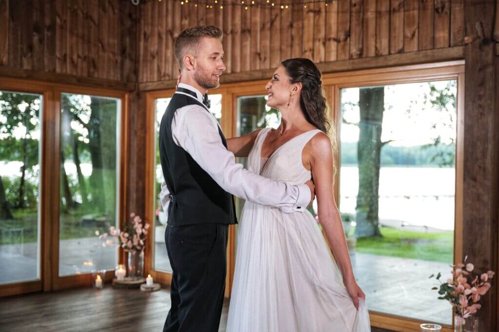 What song to choose for the first dance?