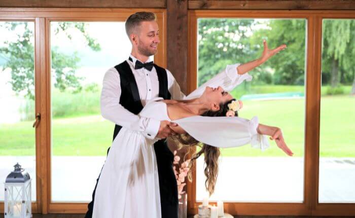 Chcę Tu Zostać - Farba choreografia na pierwszy taniec online